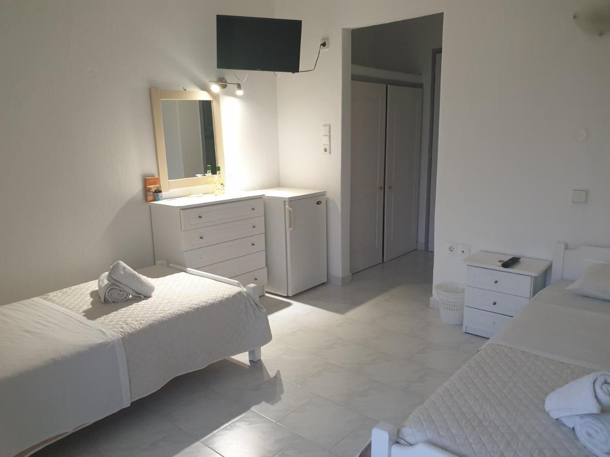 Syros Holidays Vari  Exterior photo